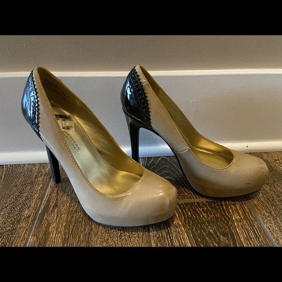 Kardashian Kollection Patent Leather Nude & Black Runway Platform Heels Size 8.5 - Picture 3 of 7